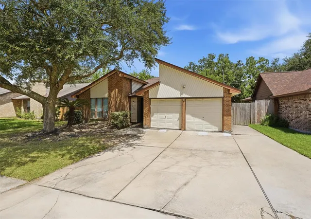 1st image of 602 Briarclift Ln, Baytown, TX 77521 | MLS# 15071508