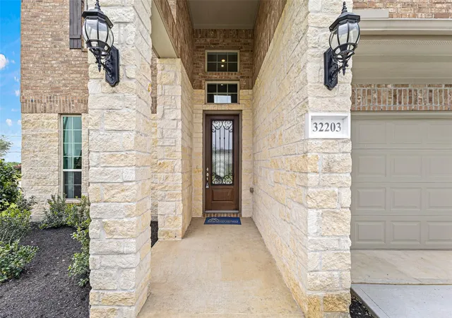 Photo 3 of Single family home for sale at 32203 Casa Linda Dr, Hockley, TX 77447 | MLS# 52892314 | Listing updated on 2026-10-02