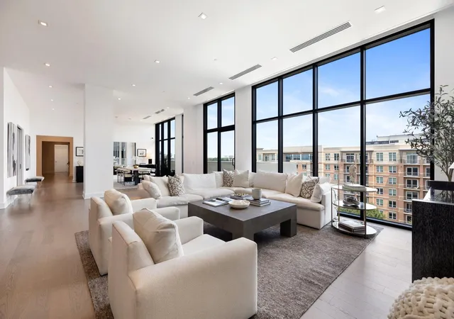1st image of 2710 Steel St #704, Houston, TX 77098 | MLS# 2681958