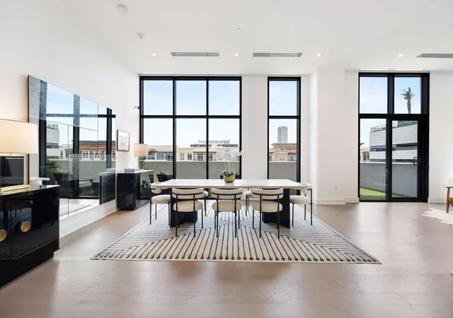 3rd image of 2710 Steel St #704, Houston, TX 77098 | MLS# 2681958