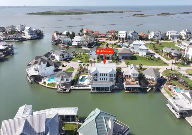 2nd image of 1614 Castaway St, Galveston, TX 77554 | MLS# 2175521