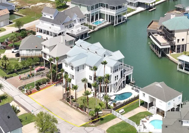 4th image of 1614 Castaway St, Galveston, TX 77554 | MLS# 2175521