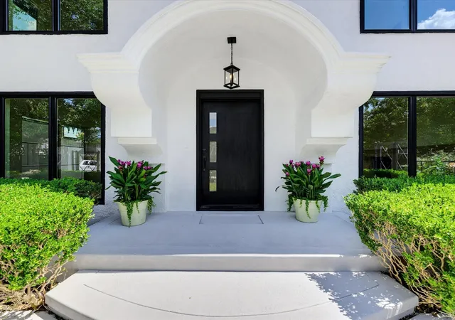 5th image of 607 Marshall St, Houston, TX 77006 | MLS# 11921183