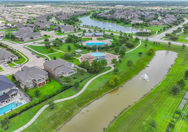 50th image of 2303 Rosehill Garden Trl, Houston, TX 77089 | MLS# 75119181