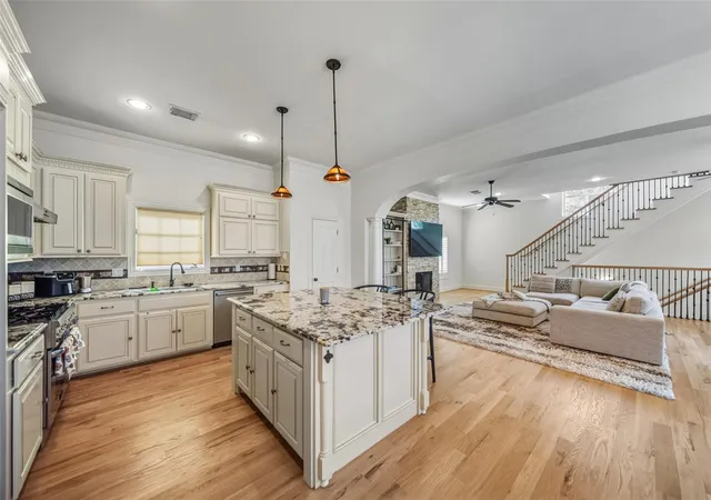 1st image of 1302 Antoine Dr #A, Houston, TX 77055 | MLS# 22782875