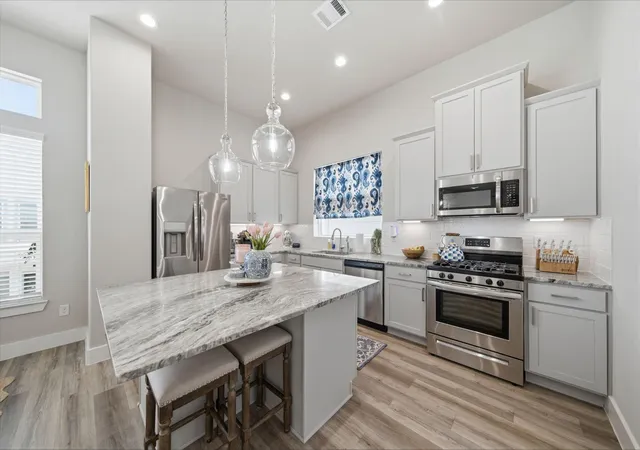3rd image of 9007 Lonestar River Ln, Houston, TX 77080 | MLS# 80823443