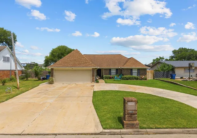 Photo 3 of Single family home for sale at 3902 18th Street N, Texas City, TX 77590 | MLS# 23390401 | Listing updated on 2026-08-11