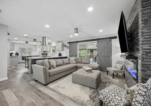 5th image of 6014 Josephine St, Pearland, TX 77584 | MLS# 19127055