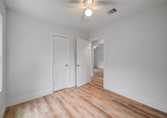 25th image of 5505 Southlea St, Houston, TX 77033 | MLS# 83477518