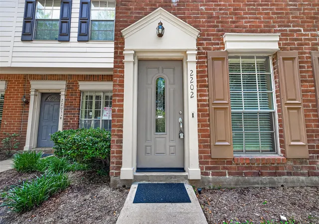 2nd image of 2930 Grants Lake Blvd #2202, Sugar Land, TX 77479 | MLS# 66989893