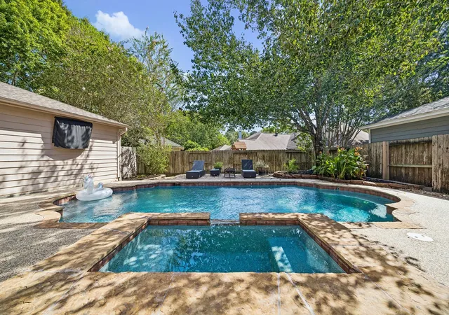 2nd image of 1822 Winter Grape Ln, Kingwood, TX 77345 | MLS# 18181448