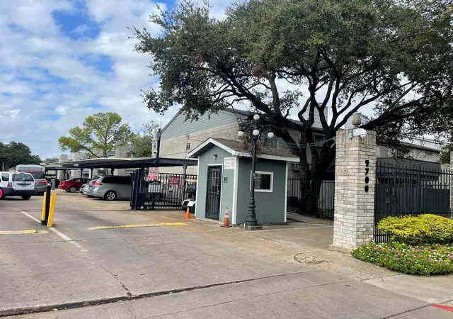 1st image of 9700 Leawood Blvd #1309, Houston, TX 77099 | MLS# 93575786