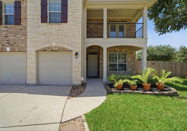 Photo 4 of Sale Pending at 6043 Opal Crst Ln, Katy, TX 77494 | MLS# 28262602 | Listing updated on 2026-08-28