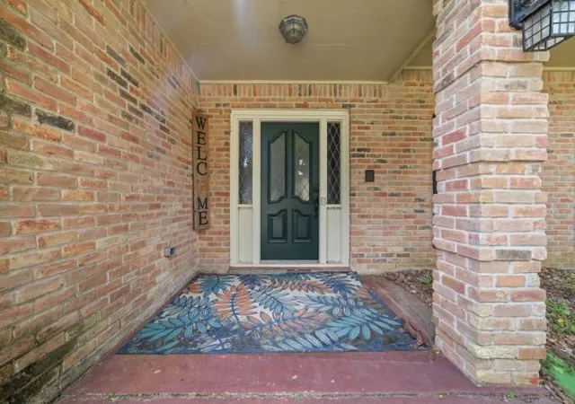 Photo 2 of Single family home for sale at 2306 Vine Crk Dr, Kingwood, TX 77345 | MLS# 20251946 | Listing updated on 2026-09-08