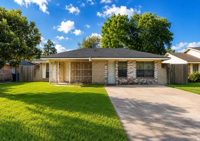 Photo 1 of Sale Pending at 1219 Fallbrook Dr, Houston, TX 77038 | MLS# 65954557 | Listing updated on 2026-09-04