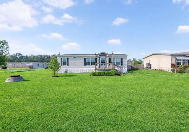Photo 4 of Single family home for sale at 17680 Old Hwy 105 E, Conroe, TX 77306 | MLS# 94578430 | Listing updated on 2026-09-19