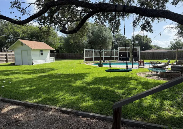 28th image of 707 S Mccarty Ave, Eagle Lake, TX 77434 | MLS# 23302457