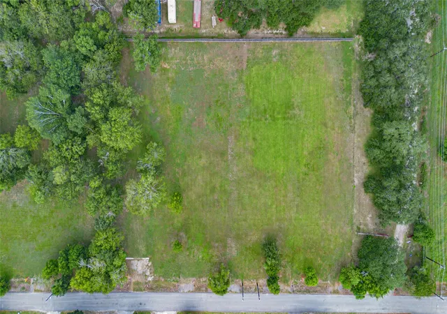 Photo 1 of Land for sale at 9 Middleton St, Bacliff, TX 77518 | MLS# 31155657 | Listing updated on 2026-09-01
