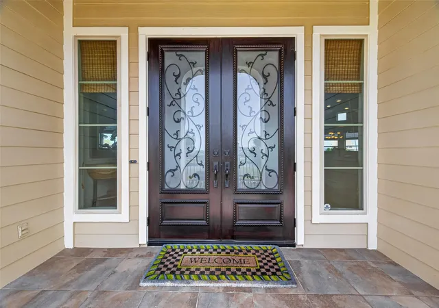 Photo 4 of Single family home for sale at 13 Sugarloaf, Hitchcock, TX 77563 | MLS# 27735362 | Listing updated on 2026-10-08