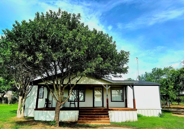 1st image of 560 S View St, Lytle, TX 78052 | MLS# 12553974