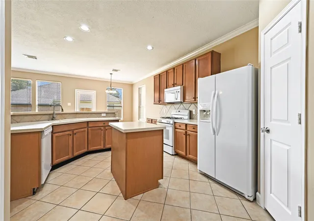 Photo 2 of Single family home for sale at 952 Crannog Way, Conroe, TX 77301 | MLS# 49288624 | Listing updated on 2026-09-10