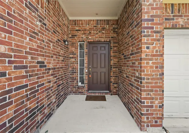 Photo 4 of Single family home for sale at 952 Crannog Way, Conroe, TX 77301 | MLS# 49288624 | Listing updated on 2026-09-10