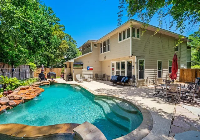 39th image of 18 Cloud Bank Pl, Spring, TX 77382 | MLS# 34663015
