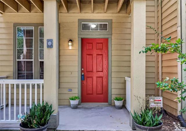 Photo 2 of Townhouse for sale at 16735 Pine Castle Dr, Houston, TX 77095 | MLS# 33559883 | Listing updated on 2026-09-14