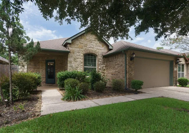 Photo 1 of Sale Pending at 12527 Bridle Springs Ln, Houston, TX 77044 | MLS# 26893671 | Listing updated on 2026-09-11