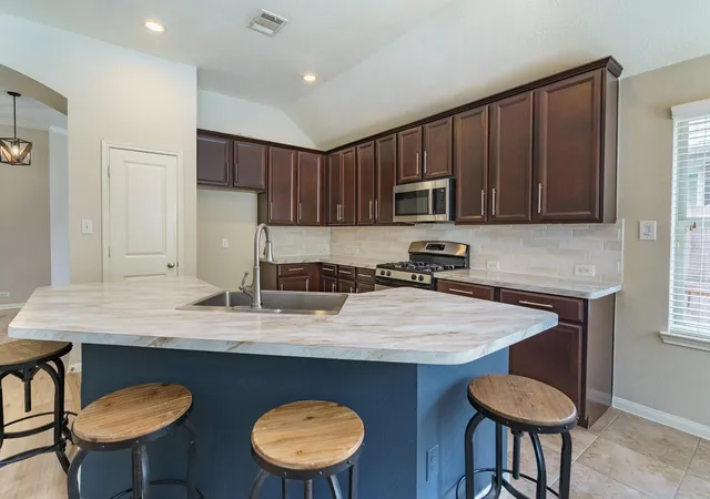 Photo 4 of Sale Pending at 12527 Bridle Springs Ln, Houston, TX 77044 | MLS# 26893671 | Listing updated on 2026-09-11