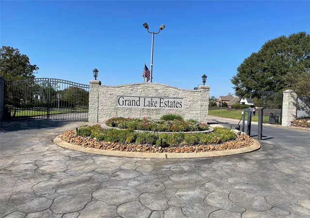 5th image of 18513 Michaels Run, Montgomery, TX 77316 | MLS# 59242064