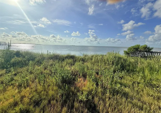 Photo 4 of Land for sale at 1031 Rollover Cir, Gilchrist, TX 77617 | MLS# 16853275 | Listing updated on 2026-08-10