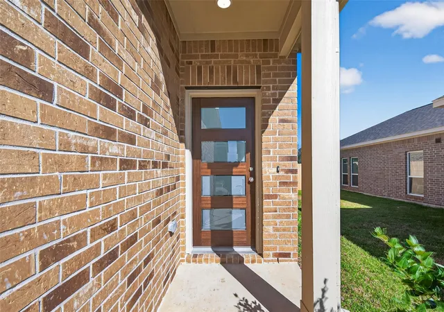 4th image of 16021 Sandy Koufax Ct, Splendora, TX 77372 | MLS# 93264140