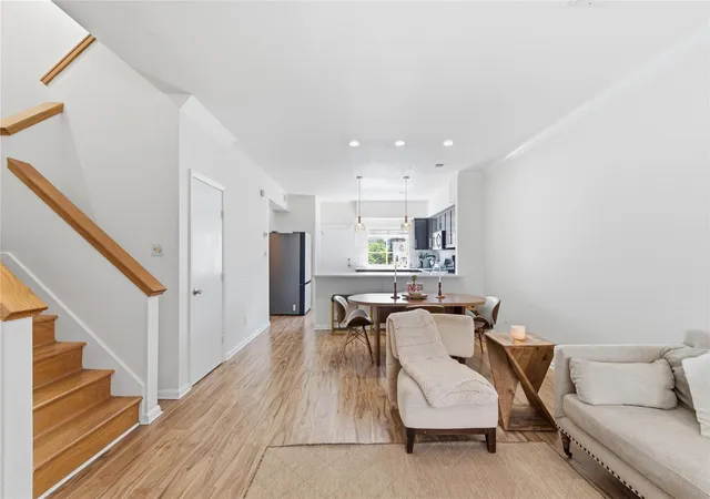 2nd image of 2100 Huldy St #4, Houston, TX 77019 | MLS# 24206393