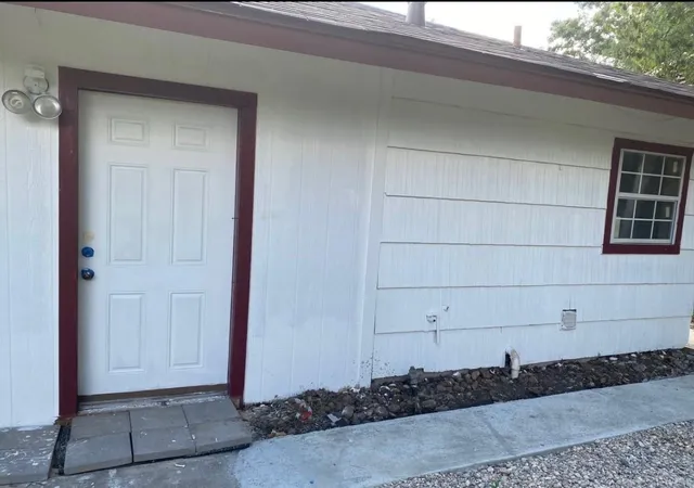 2nd image of 6031 Glenhurst Dr, Houston, TX 77033 | MLS# 19944500