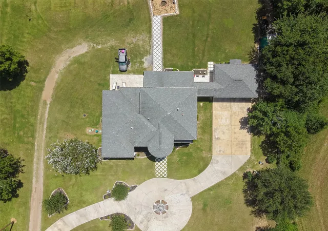 5th image of 1024 Colibri Lake Ln, Waller, TX 77484 | MLS# 58577346