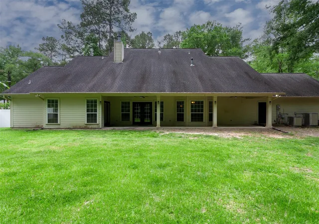 2nd image of 289 Broadmoor Dr, Huntsville, TX 77340 | MLS# 13319003