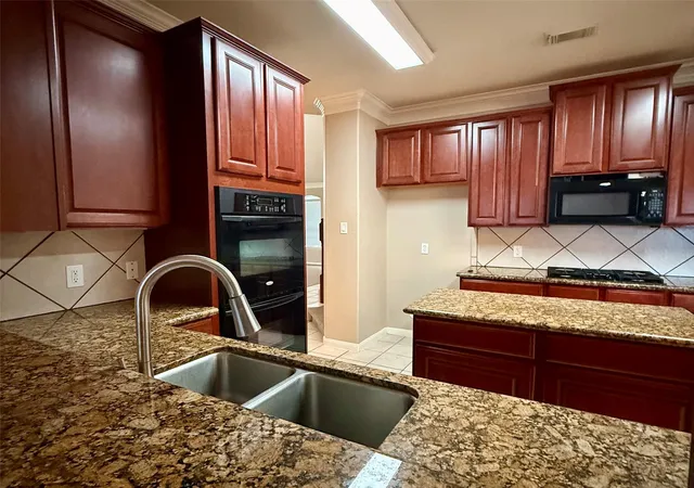 Photo 3 of Single family home for sale at 21440 Quail Point Ln, Porter, TX 77365 | MLS# 29514849 | Listing updated on 2026-09-03