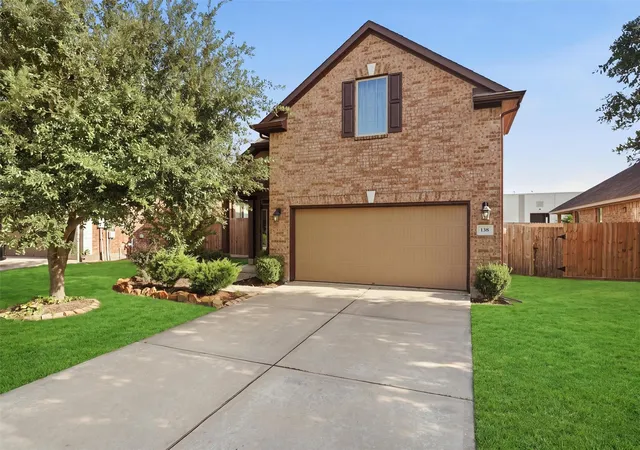 1st image of 138 Bayside Crossing Dr, La Porte, TX 77571 | MLS# 42424002