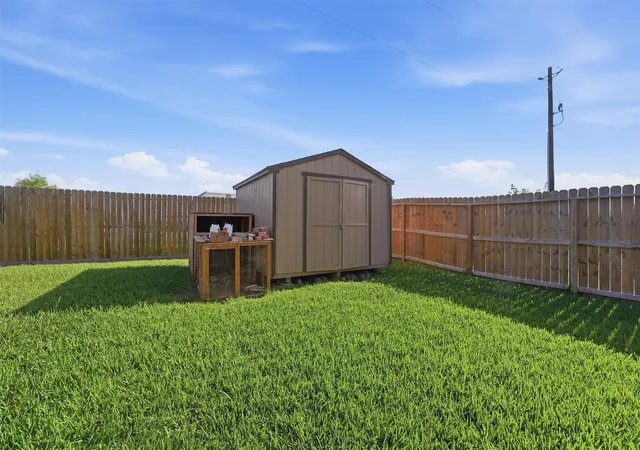 25th image of 138 Bayside Crossing Dr, La Porte, TX 77571 | MLS# 42424002