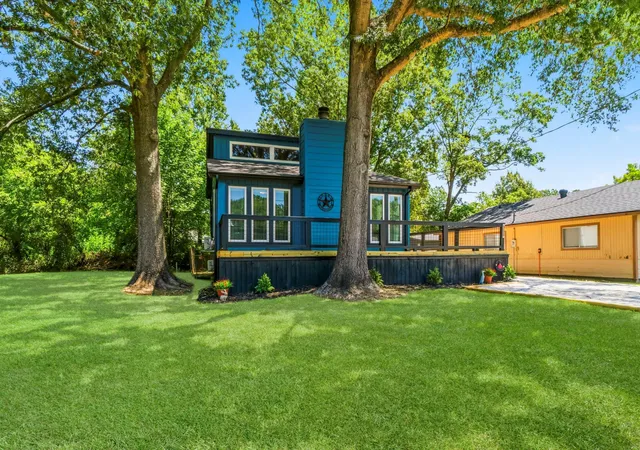Photo 3 of Single family home for sale at 300 Water View Dr, Livingston, TX 77351 | MLS# 58856867 | Listing updated on 2026-09-22
