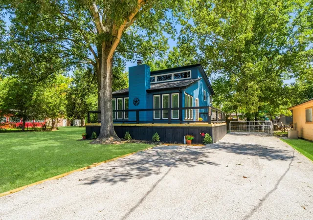 Photo 4 of Single family home for sale at 300 Water View Dr, Livingston, TX 77351 | MLS# 58856867 | Listing updated on 2026-09-22