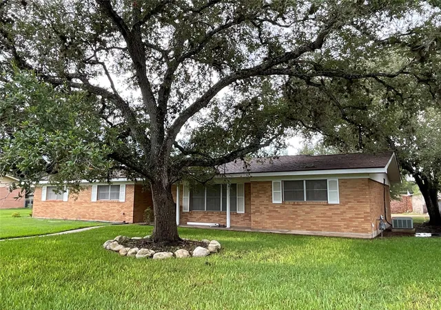 5th image of 605 3Rd St, Cuero, TX 77954 | MLS# 44284361