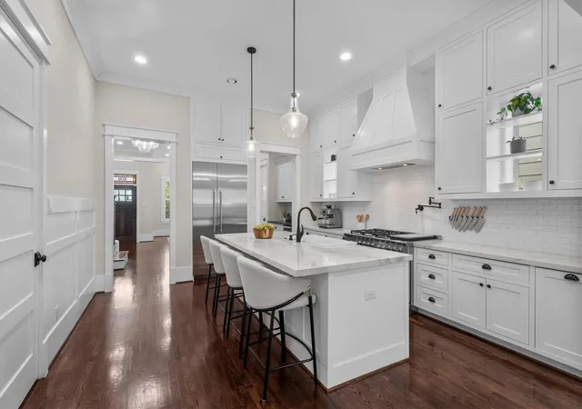 2nd image of 609 Allston St, Houston, TX 77007 | MLS# 44513272
