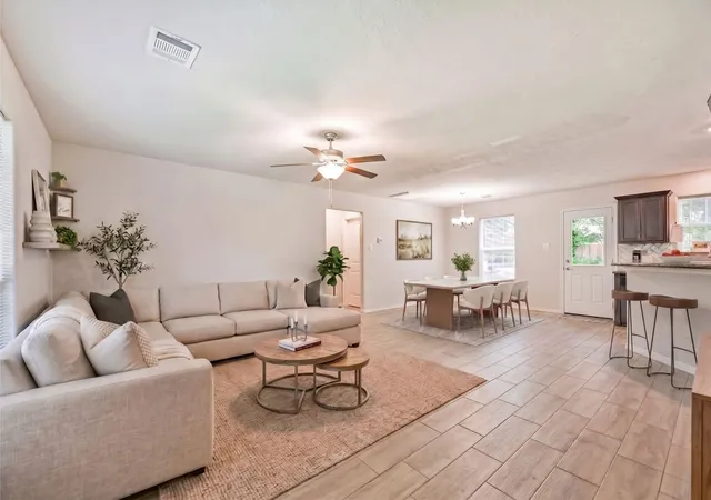 3rd image of 10533 Mary Ln, Manvel, TX 77578 | MLS# 32553953