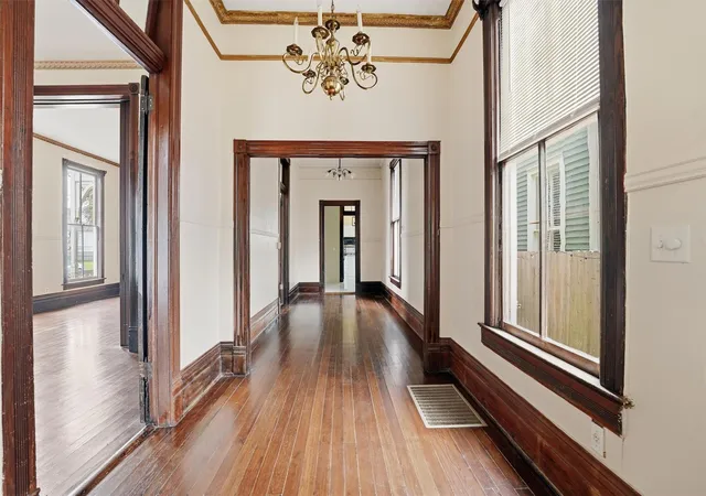 4th image of 1701 Ball, Galveston, TX 77550 | MLS# 49323048