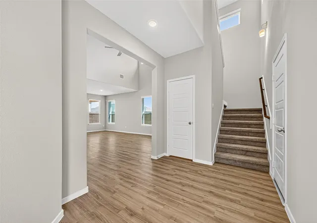 Photo 4 of Single family home for sale at 27222 Clear Breeze Dr, Katy, TX 77493 | MLS# 15158332 | Listing updated on 2026-08-30