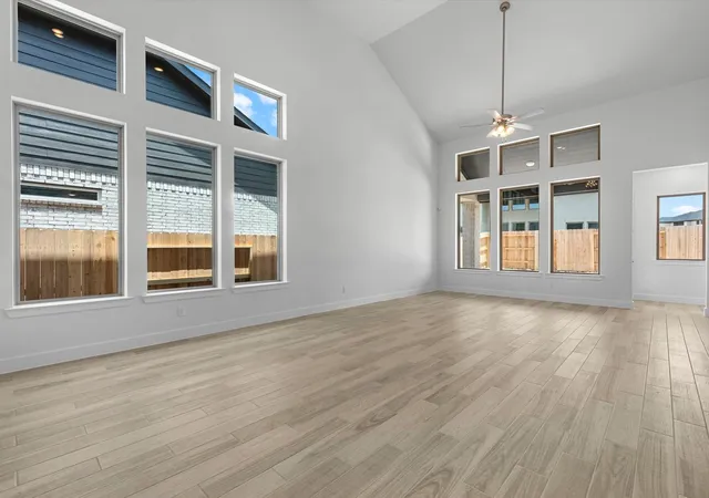 Photo 3 of Single family home for sale at 212 Yellow Rosewood Ln, New Caney, TX 77357 | MLS# 28977978 | Listing updated on 2026-09-19