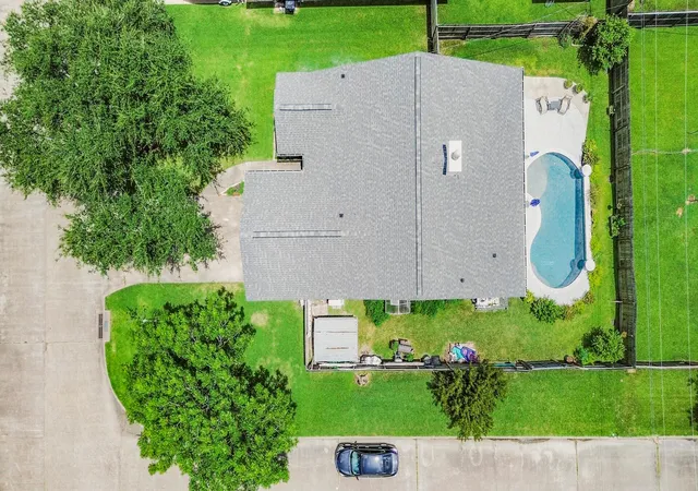Photo 3 of Single family home for sale at 2525 40th Avenue N, Texas City, TX 77590 | MLS# 12309102 | Listing updated on 2026-09-05
