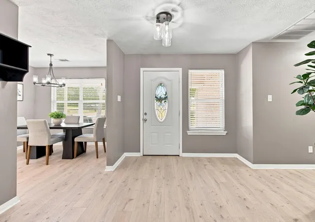Photo 3 of Single family home for sale at 6826 Bendwood, College Station, TX 77845 | MLS# 31862180 | Listing updated on 2026-09-15